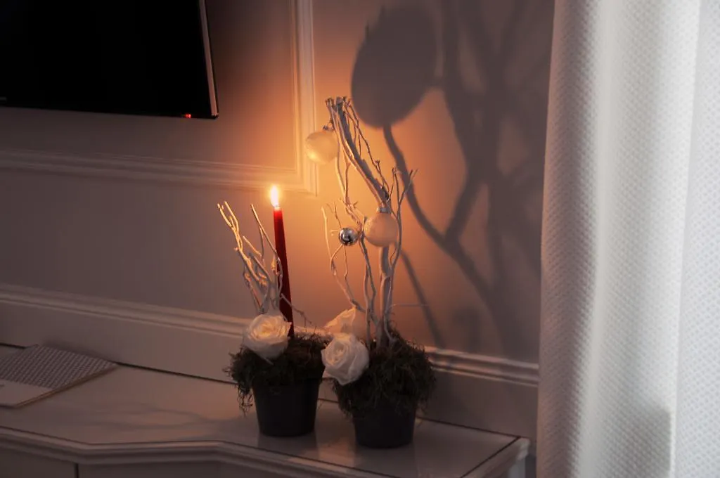 Suite Fontana Di Trevi Rome Guest house